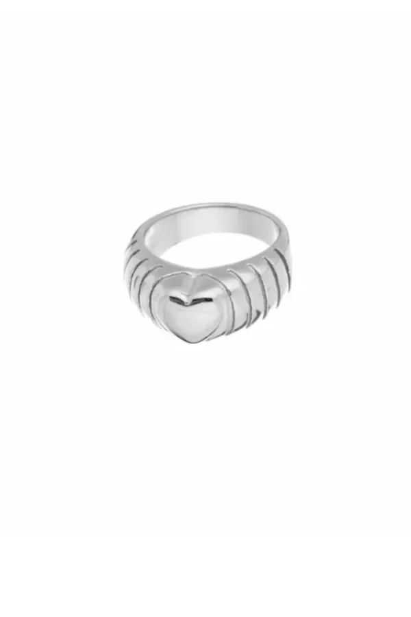 Zegelring hartje love, Ring, dames, stainless steel, zilver, maten 16,17,18