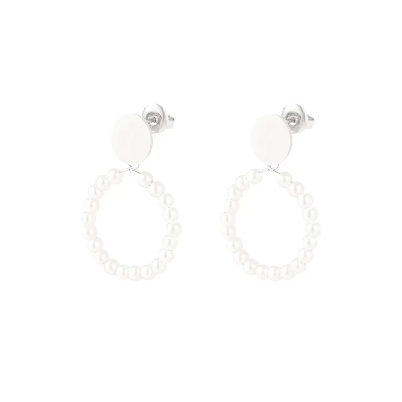 Oorbellen rond parels