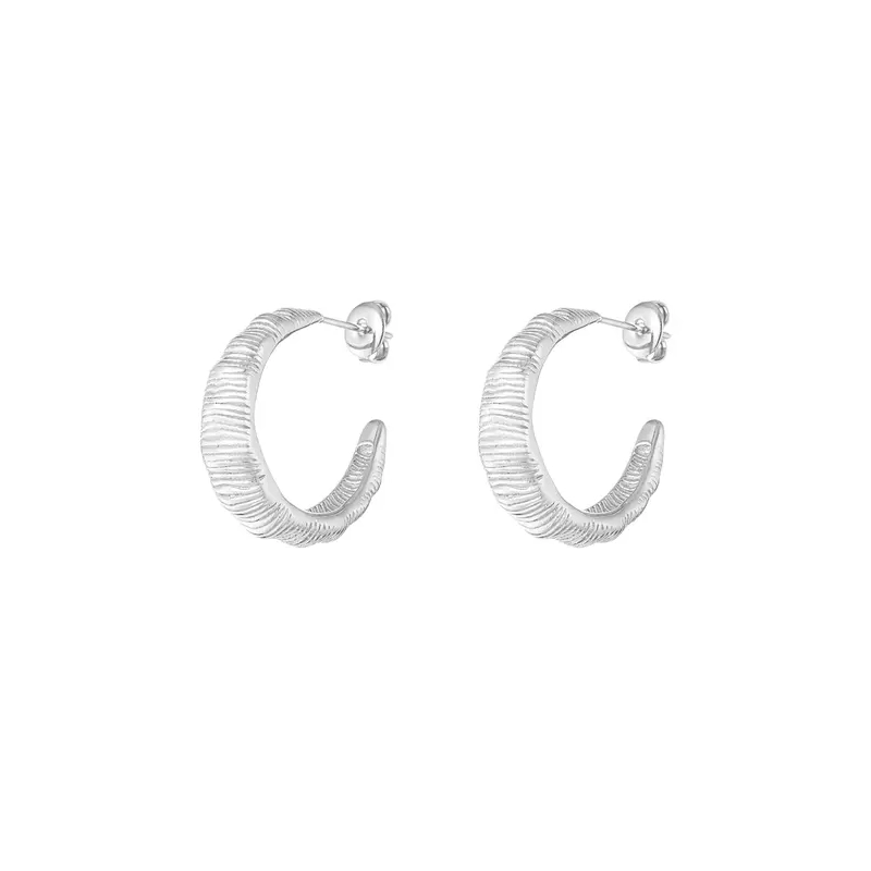 Textured hoops oorbellen