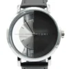 Simple fashion hollow, Horloge, stainless steel, Echt leren bandje van 23 cm, kleur van uurwerk half zwart half zilver en zilveren wijzers, zwart bandje,